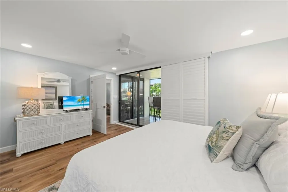 979 E Gulf Drive #242 Sanibel, FL 33957