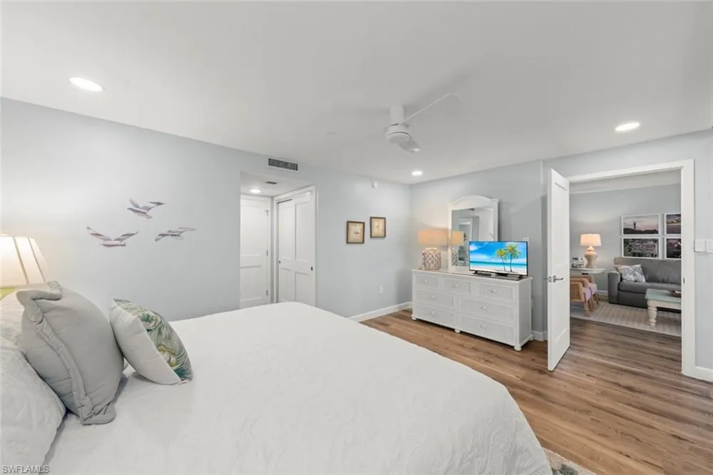 979 E Gulf Drive #242 Sanibel, FL 33957