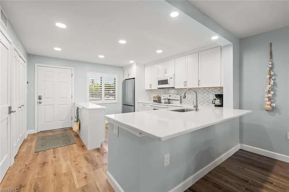 979 E Gulf Drive #242 Sanibel, FL 33957