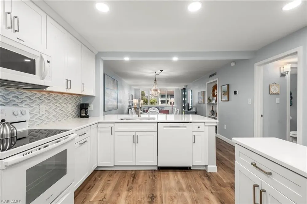 979 E Gulf Drive #242 Sanibel, FL 33957