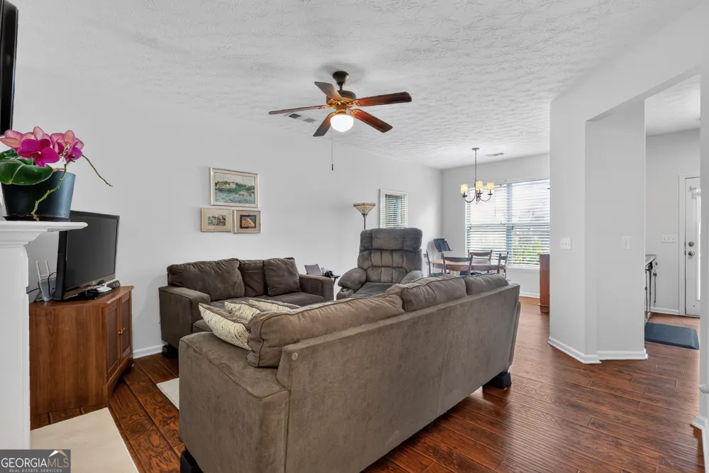 6647 Splashwater DR Flowery Branch, GA 30542