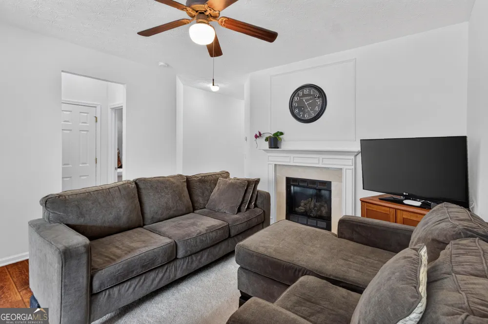 6647 Splashwater DR Flowery Branch, GA 30542