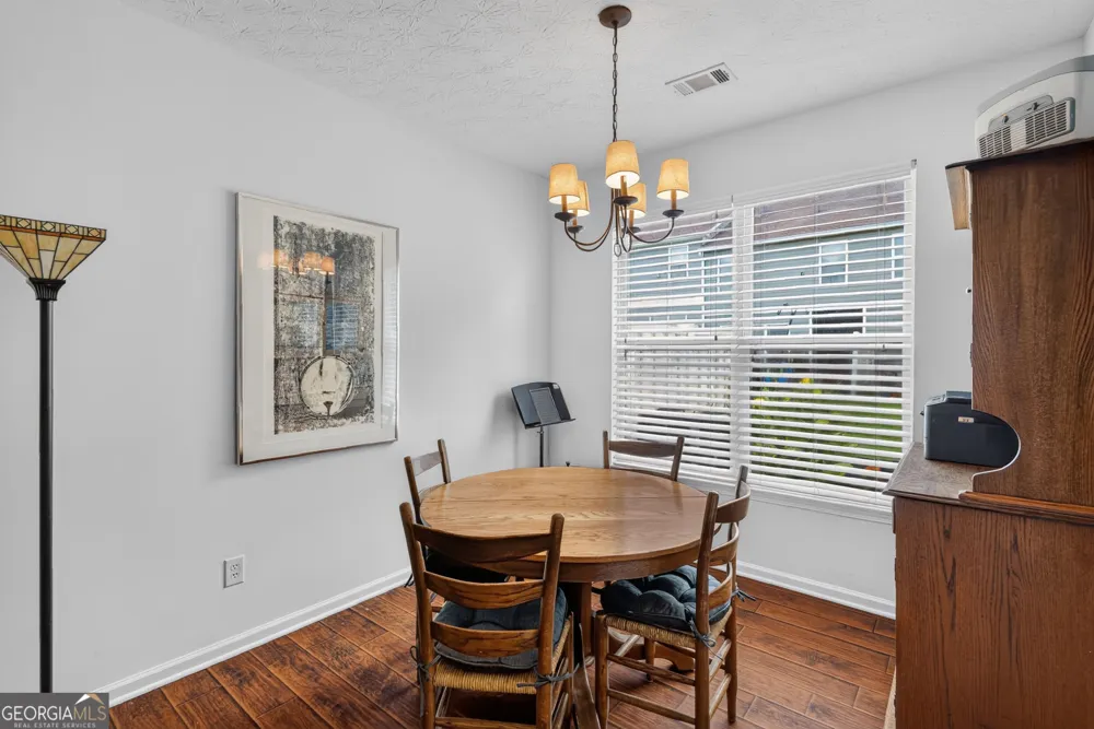 6647 Splashwater DR Flowery Branch, GA 30542
