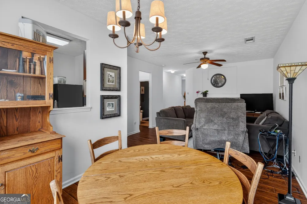 6647 Splashwater DR Flowery Branch, GA 30542