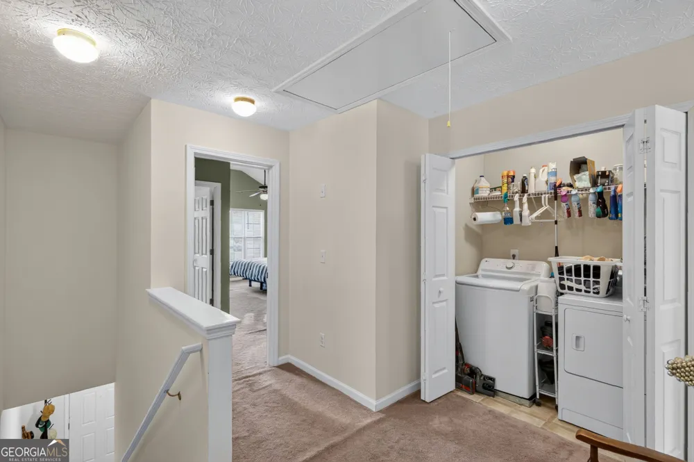 6647 Splashwater DR Flowery Branch, GA 30542