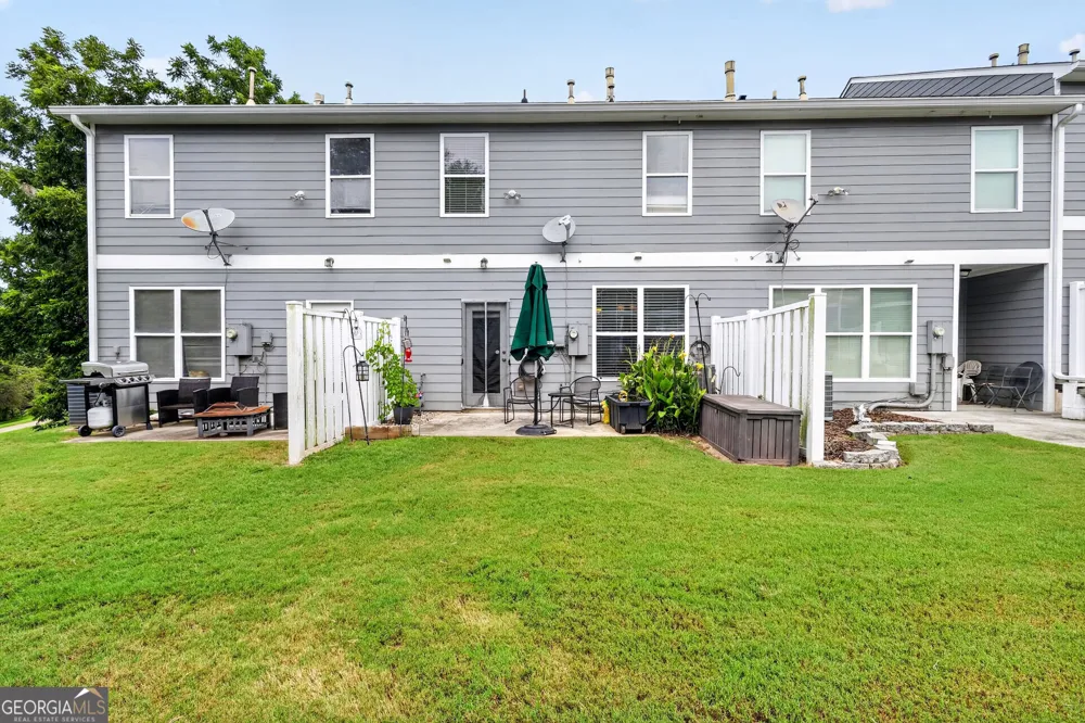 6647 Splashwater DR Flowery Branch, GA 30542