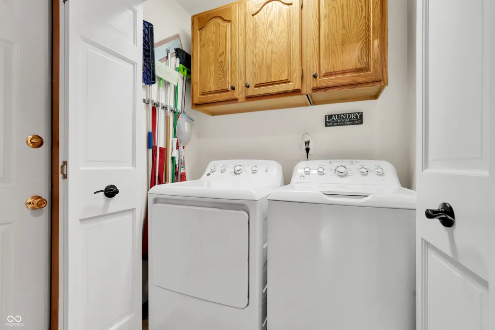 2927 Colony Lake West Drive Plainfield, IN 46168