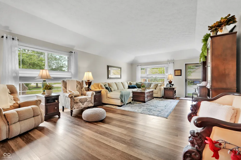 2927 Colony Lake West Drive Plainfield, IN 46168