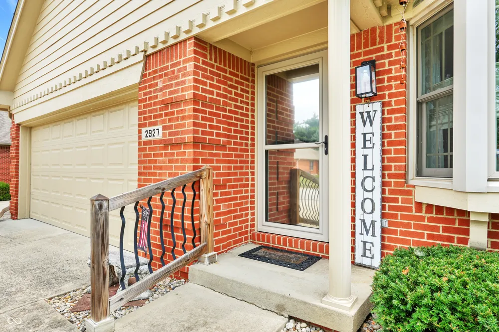 2927 Colony Lake West Drive Plainfield, IN 46168