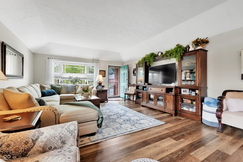 2927 Colony Lake West Drive Plainfield, IN 46168