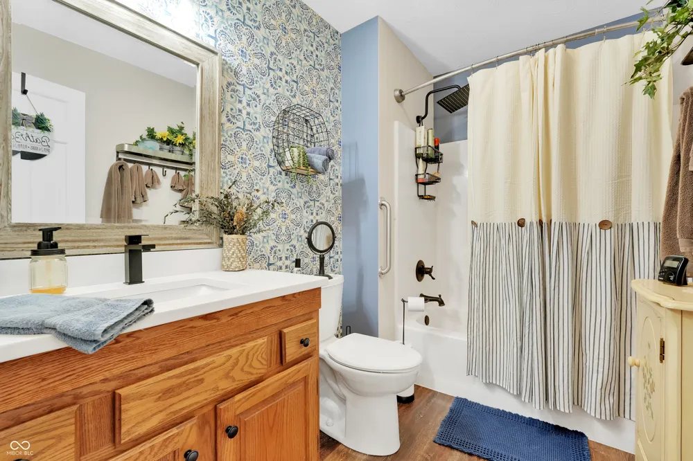 2927 Colony Lake West Drive Plainfield, IN 46168