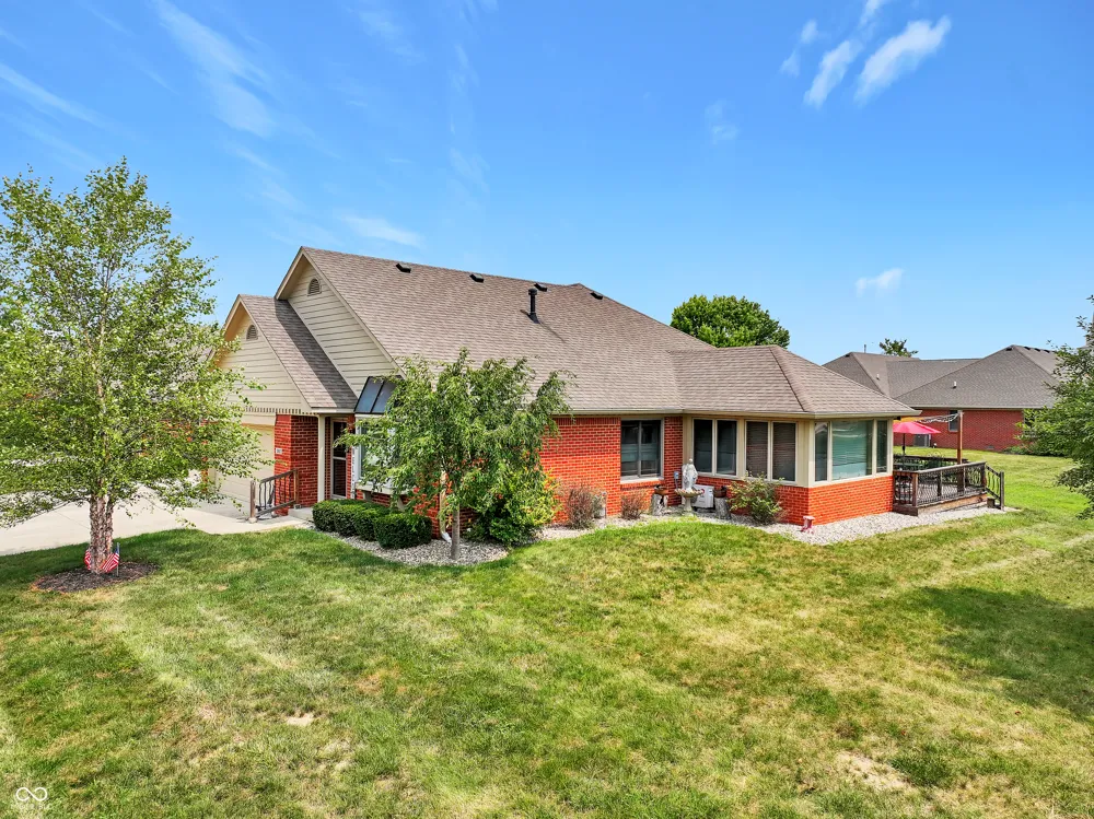 2927 Colony Lake West Drive Plainfield, IN 46168