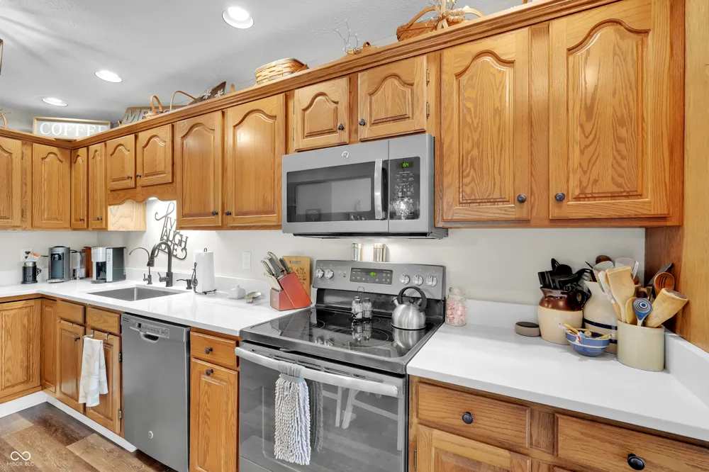2927 Colony Lake West Drive Plainfield, IN 46168