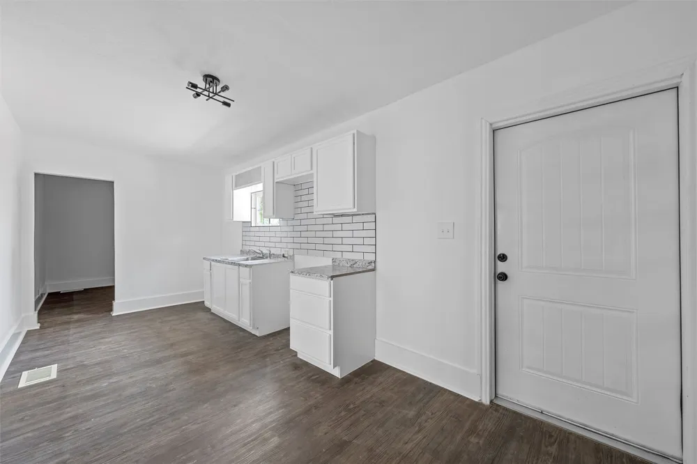1825 Lyle Avenue Waco, TX 76708