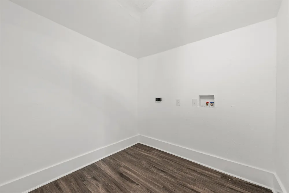 1825 Lyle Avenue Waco, TX 76708