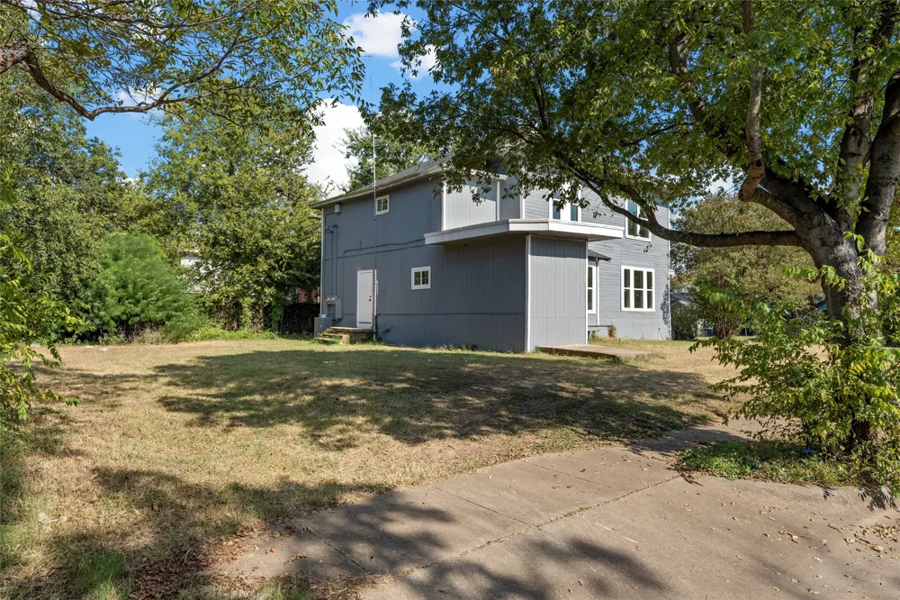1825 Lyle Avenue Waco, TX 76708