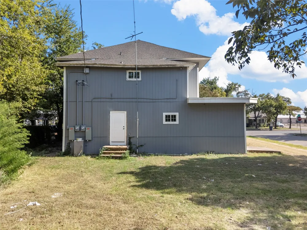 1825 Lyle Avenue Waco, TX 76708