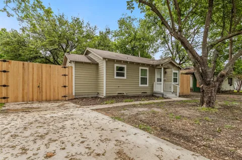 3004 Ballinger Drive