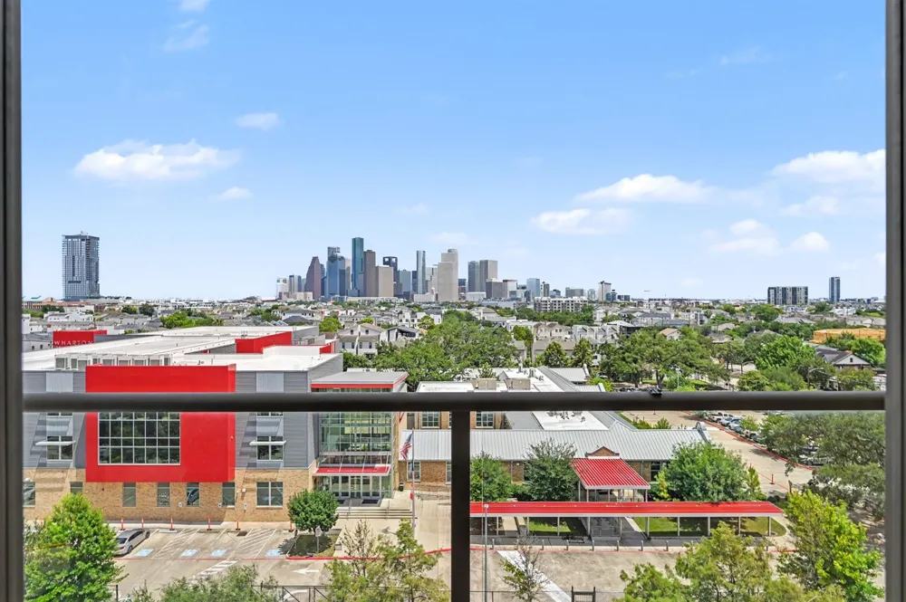 1419 Montrose Boulevard #702 Houston, TX 77019