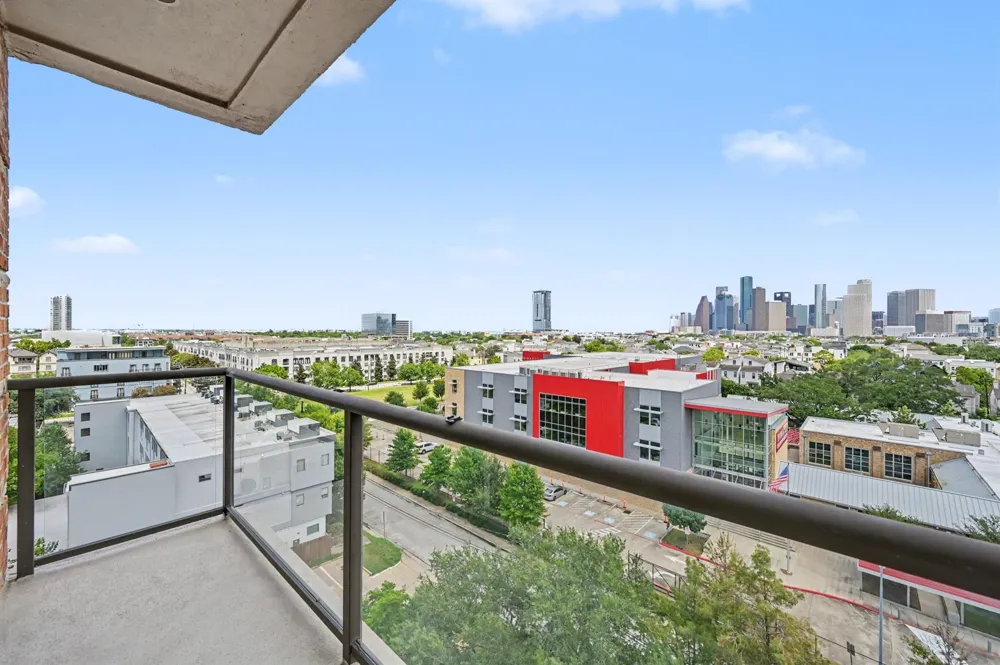 1419 Montrose Boulevard #702 Houston, TX 77019