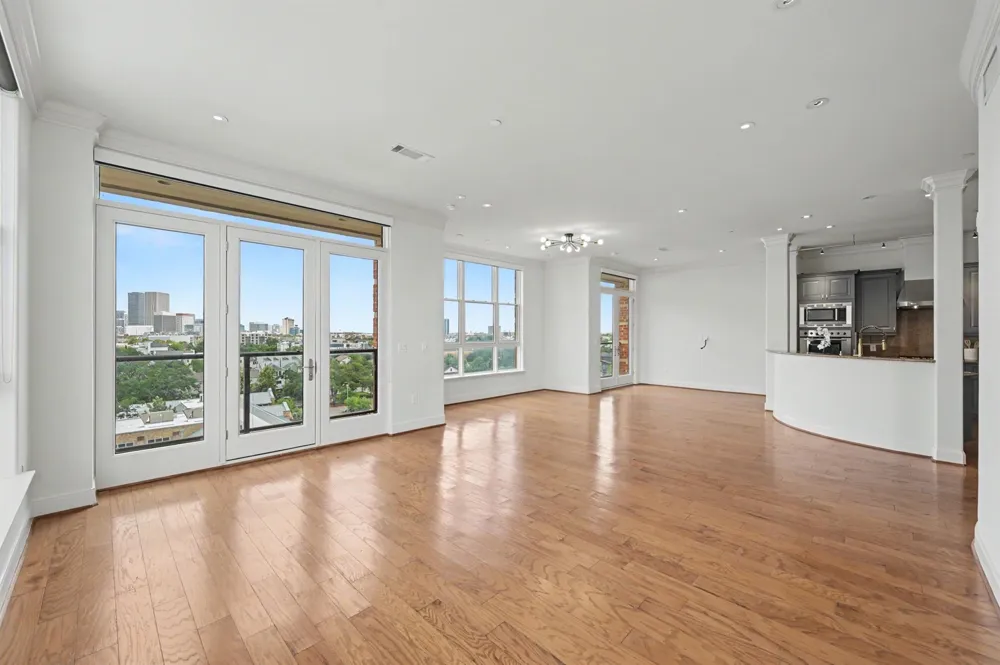 1419 Montrose Boulevard #702 Houston, TX 77019