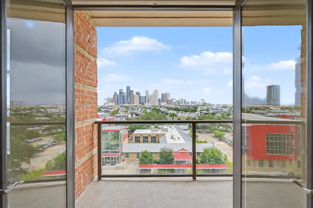 1419 Montrose Boulevard #702 Houston, TX 77019