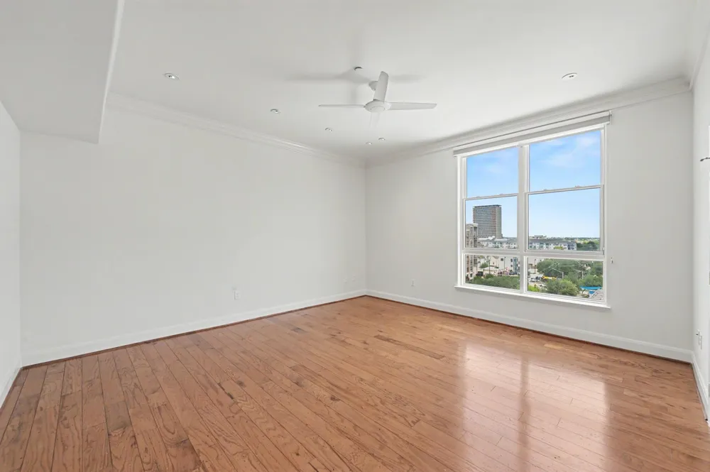 1419 Montrose Boulevard #702 Houston, TX 77019