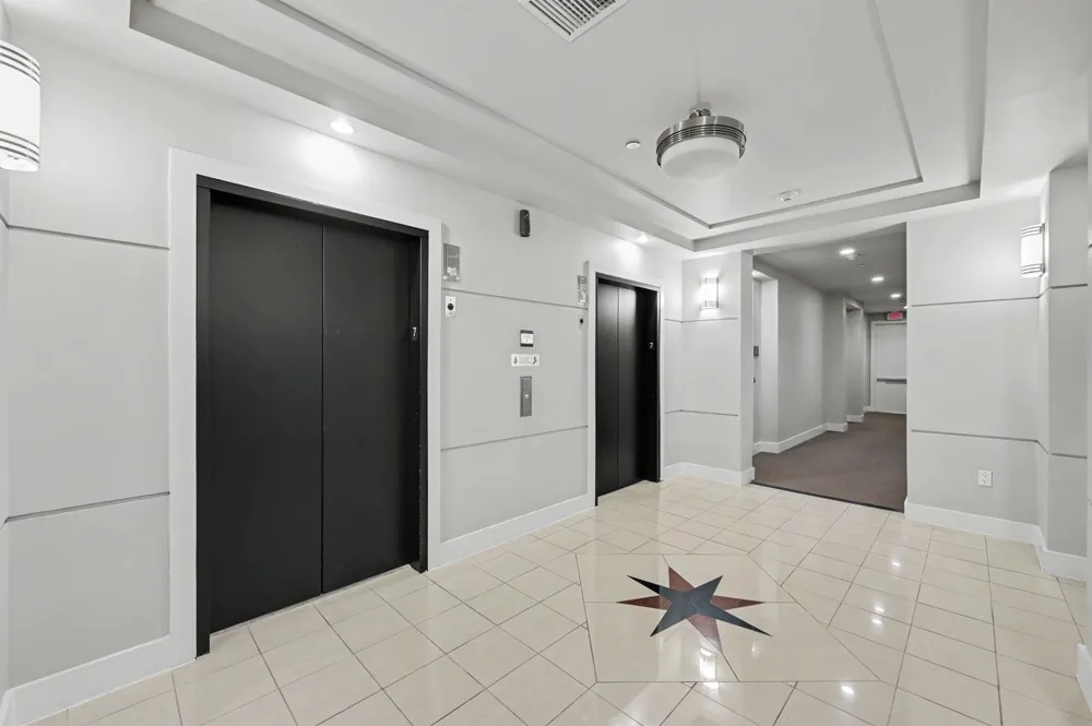 1419 Montrose Boulevard #702 Houston, TX 77019