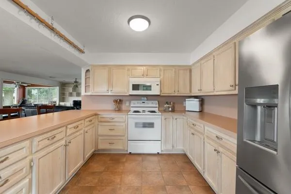 153 Lakeshore Drive Onalaska, TX 77360