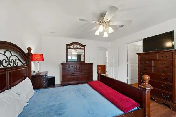 153 Lakeshore Drive Onalaska, TX 77360