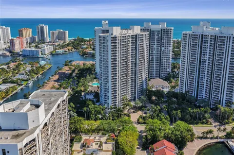 21205 Yacht Club Dr #2310