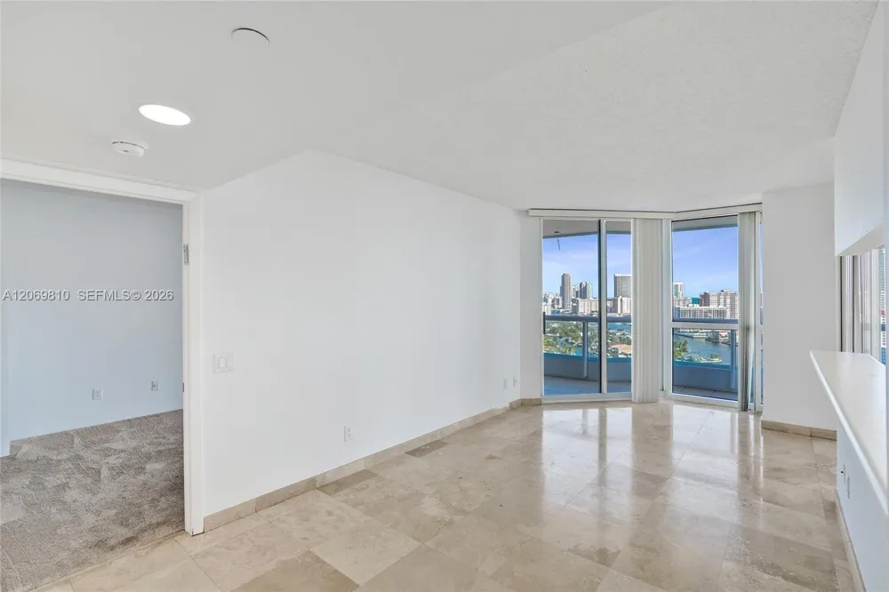 21205 Yacht Club Dr #2310 Aventura, FL 33180