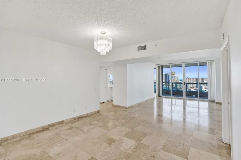 21205 Yacht Club Dr #2310 Aventura, FL 33180