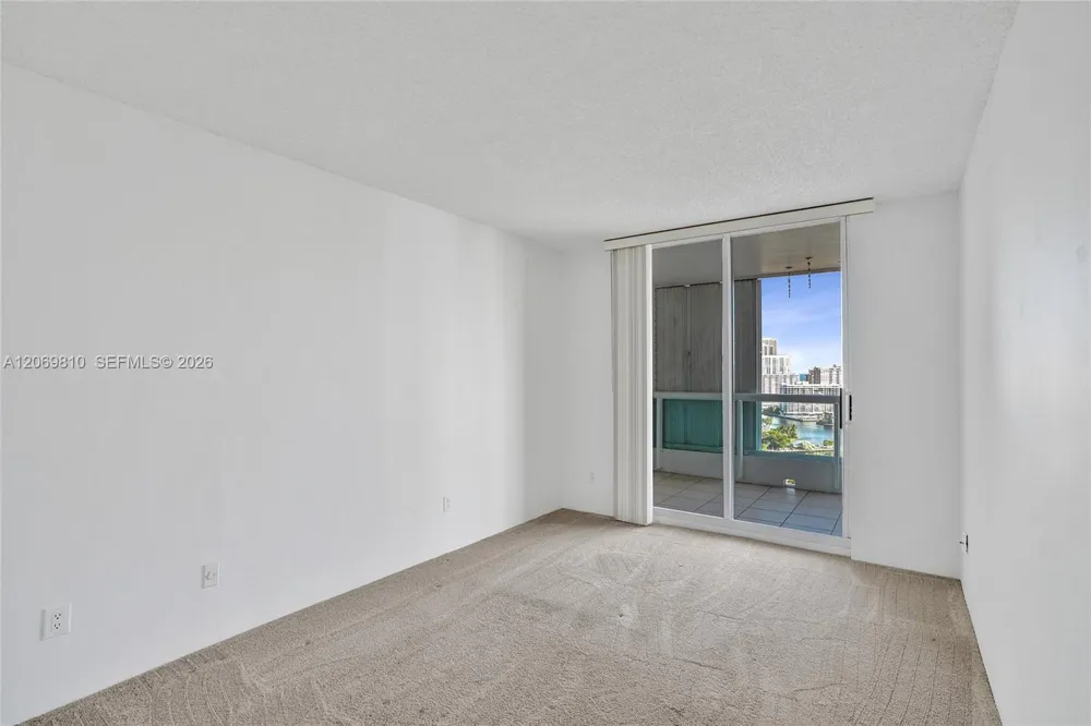 21205 Yacht Club Dr #2310 Aventura, FL 33180
