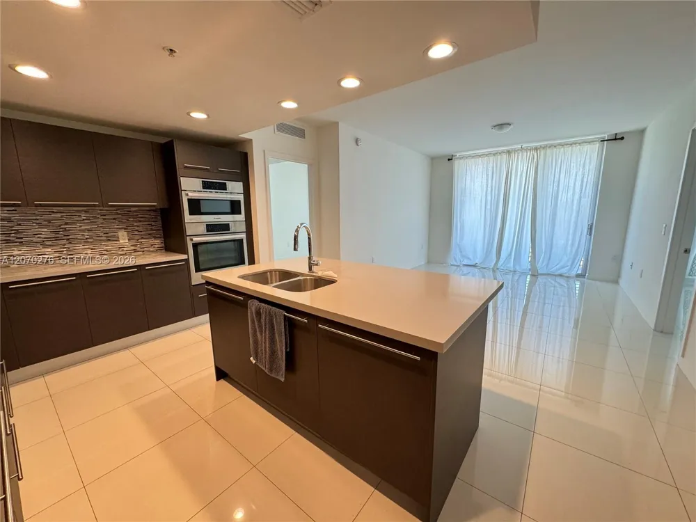 7661 NW 107th Ave #308 Doral, FL 33178