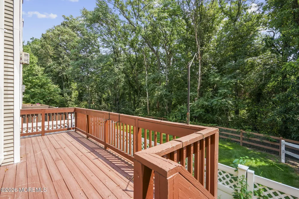 95 Ironwood Court Middletown, NJ 07748