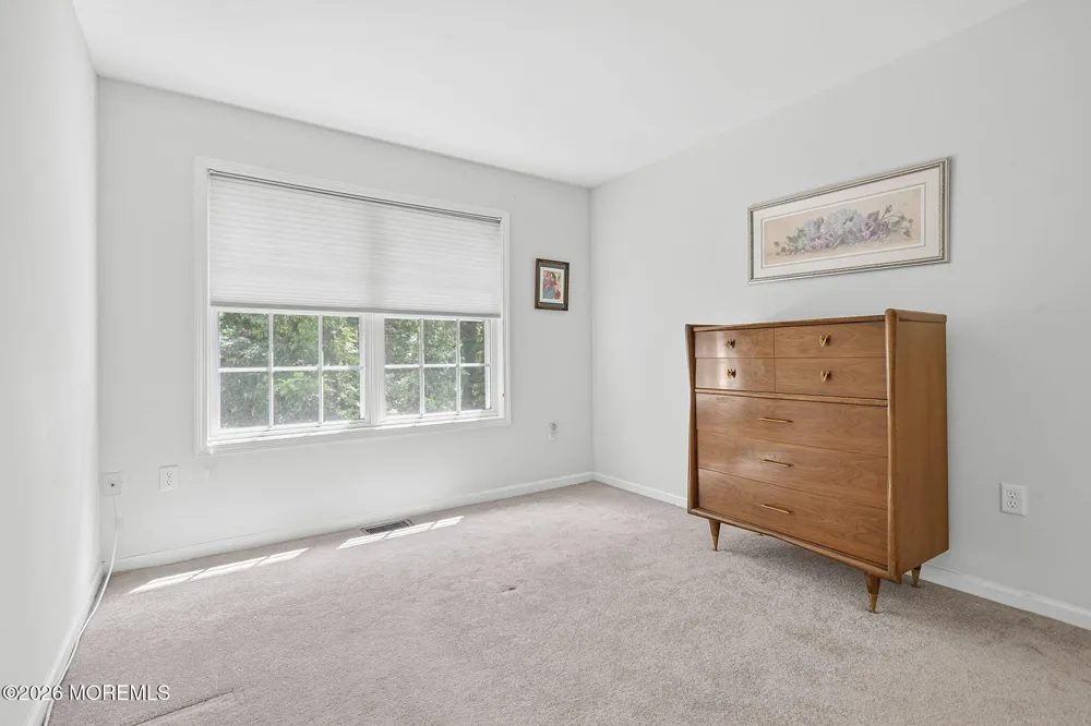 95 Ironwood Court Middletown, NJ 07748