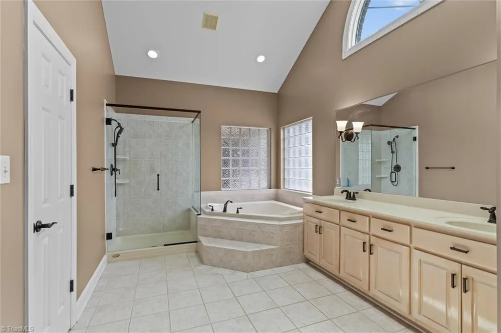 1148 Town N Country Drive Wilkesboro, NC 28697
