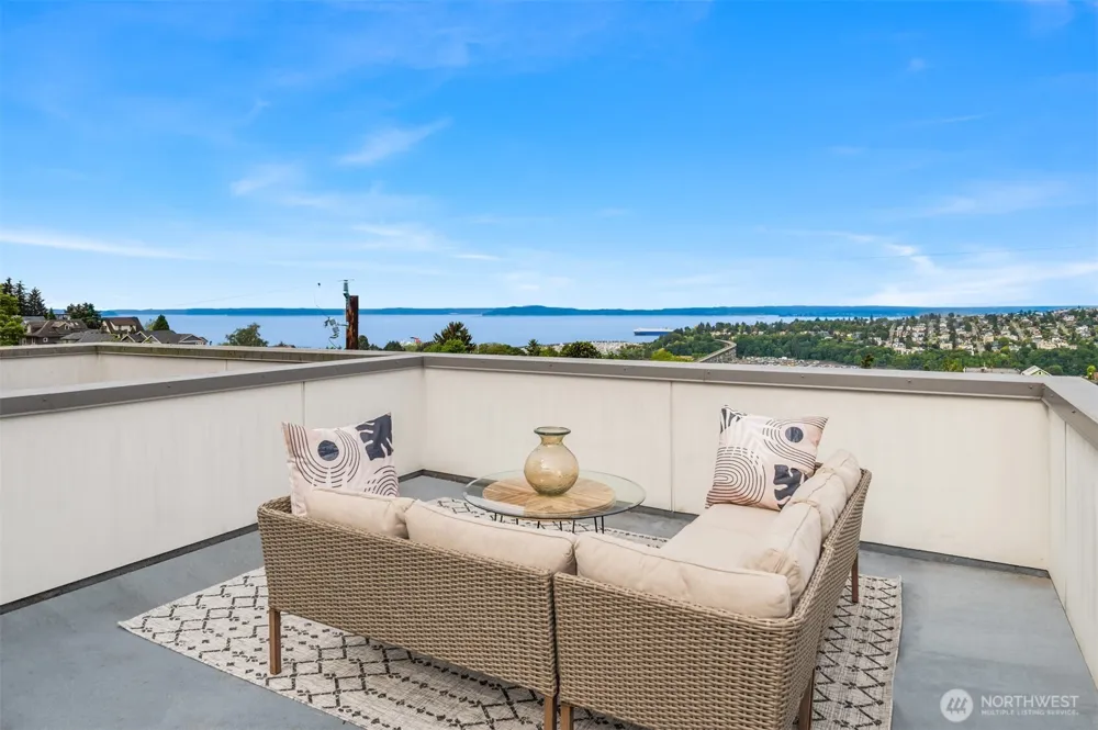 1935 B 7th Avenue W Seattle, WA 98119