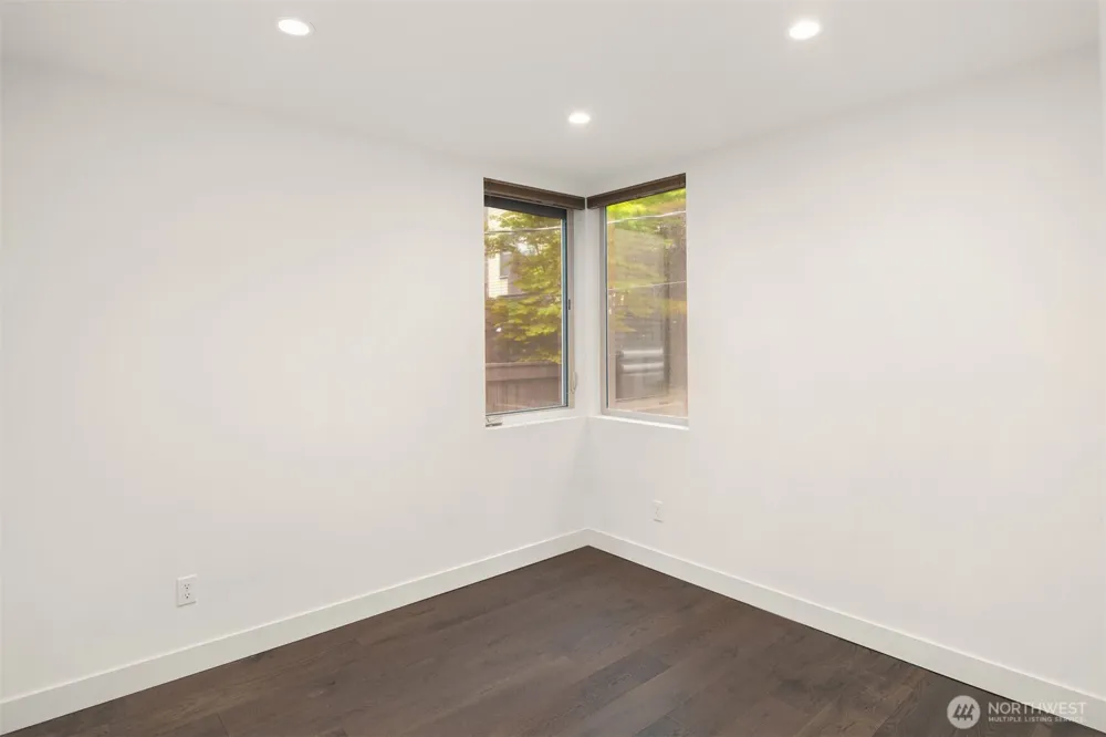1935 B 7th Avenue W Seattle, WA 98119