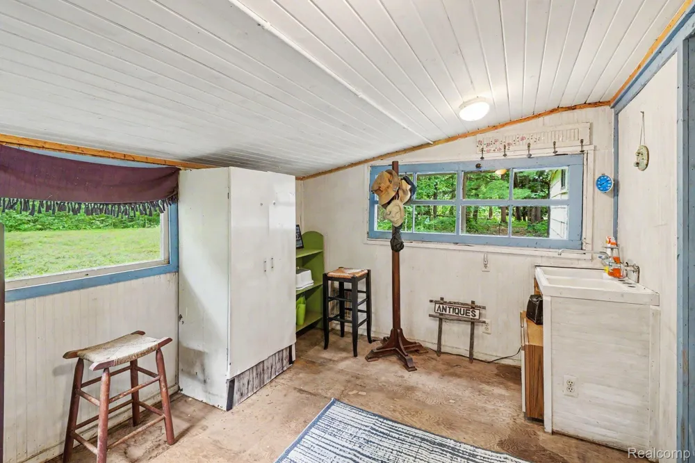 11180 Dunham Road Hartland Township, MI 48353