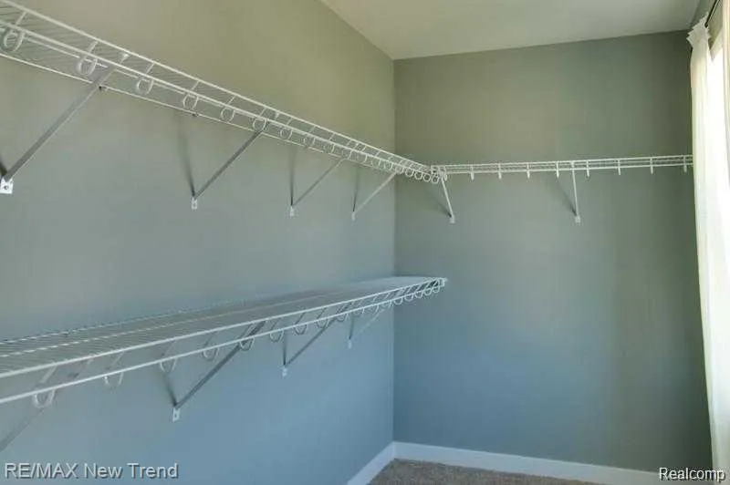 1461 Scotland Yard Drive Commerce Charter Township, MI 48390