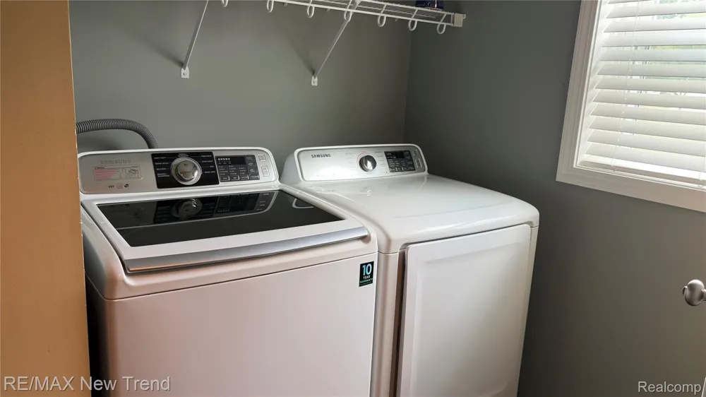 1461 Scotland Yard Drive Commerce Charter Township, MI 48390