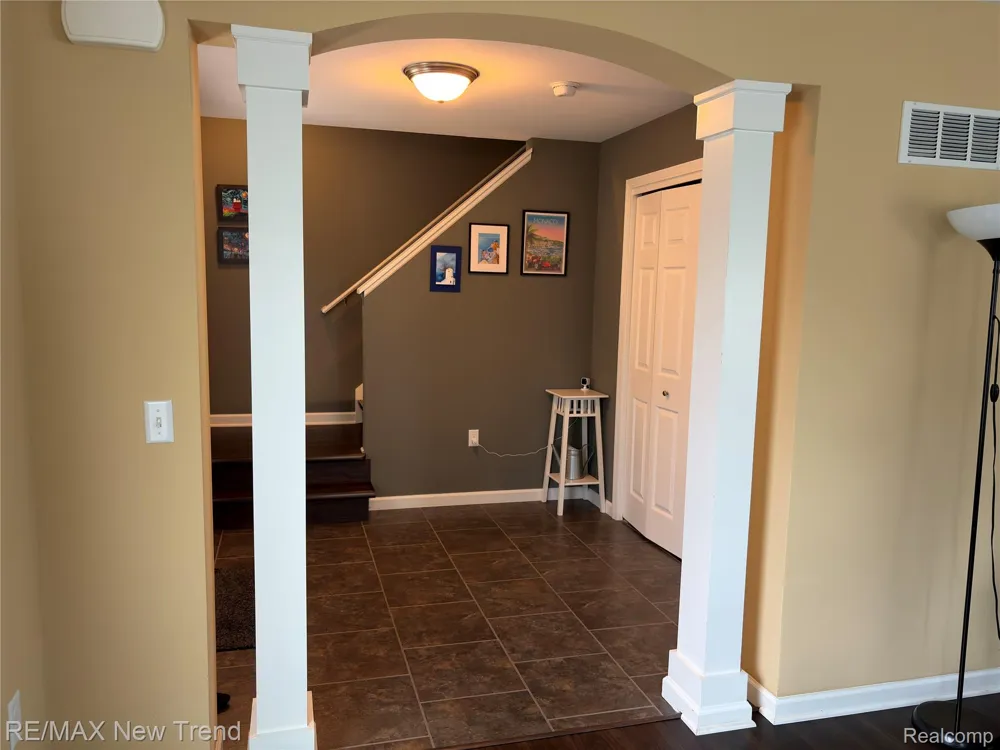 1461 Scotland Yard Drive Commerce Charter Township, MI 48390
