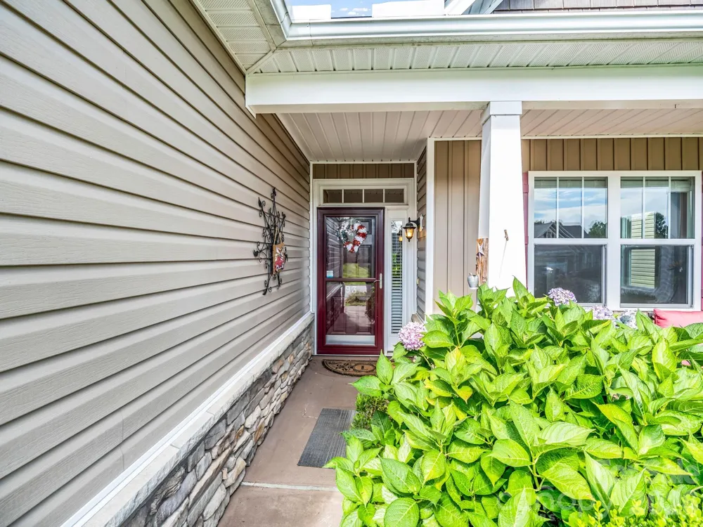 93 Foxtail Court Hendersonville, NC 28792
