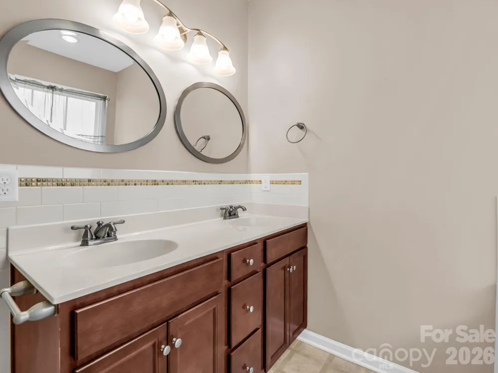 93 Foxtail Court Hendersonville, NC 28792