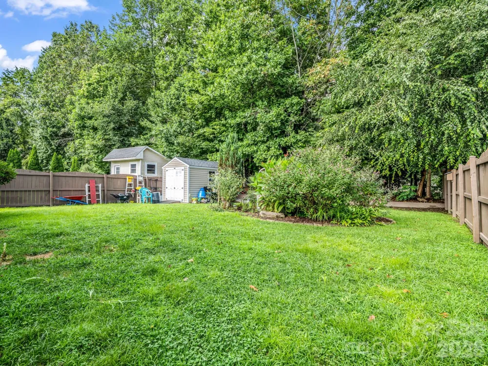 93 Foxtail Court Hendersonville, NC 28792