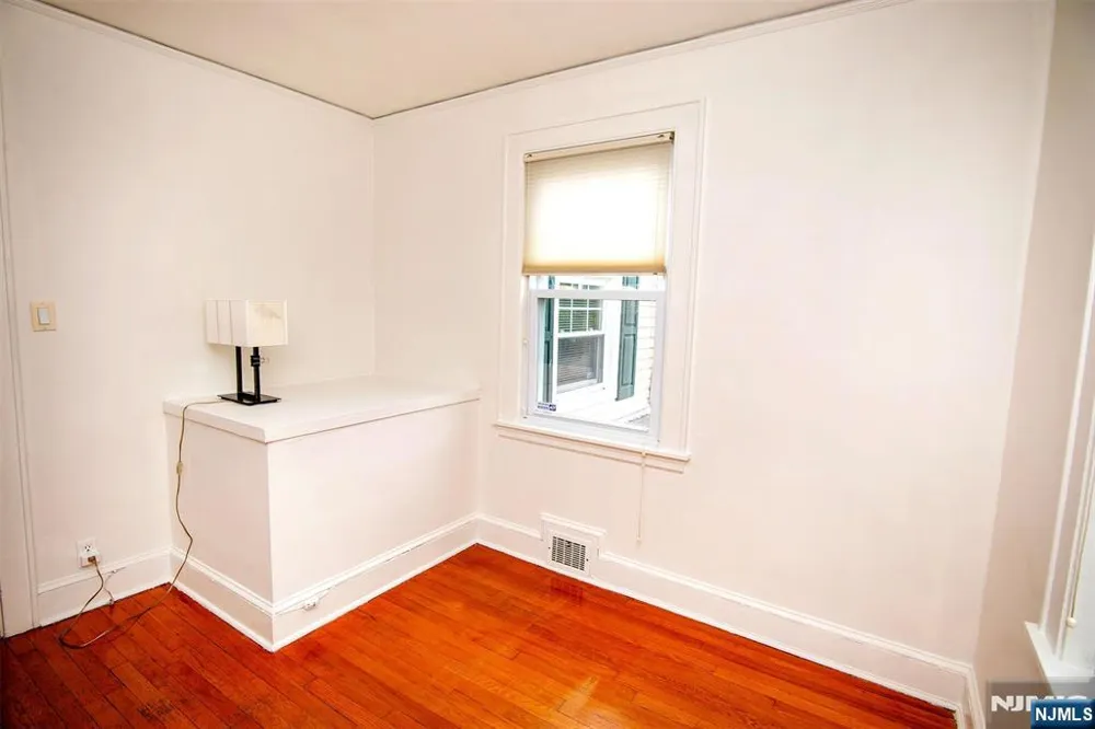 16 Wolcott Road Dumont, NJ 07628