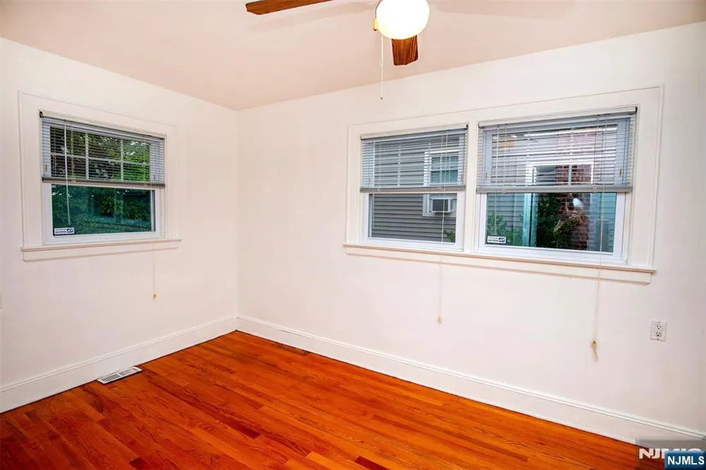 16 Wolcott Road Dumont, NJ 07628