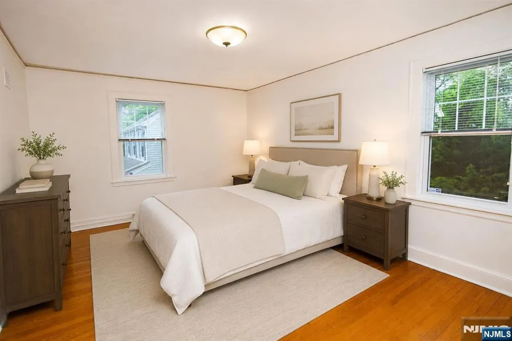 16 Wolcott Road Dumont, NJ 07628